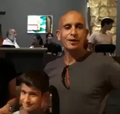 שלום ותומר